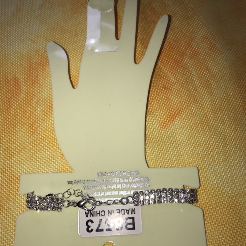 Hand Jewelry - Picture 5 of 5